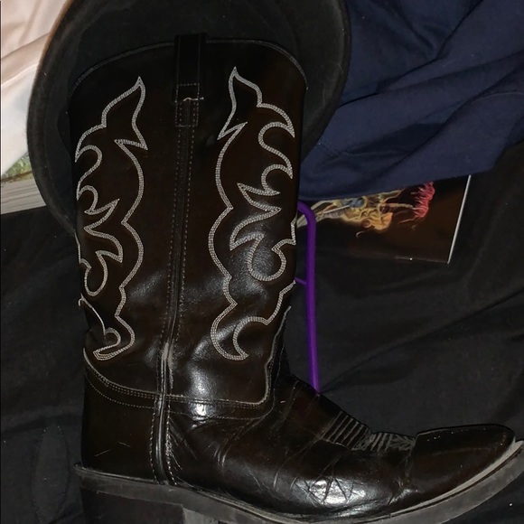 Black leather Cowboy Boots